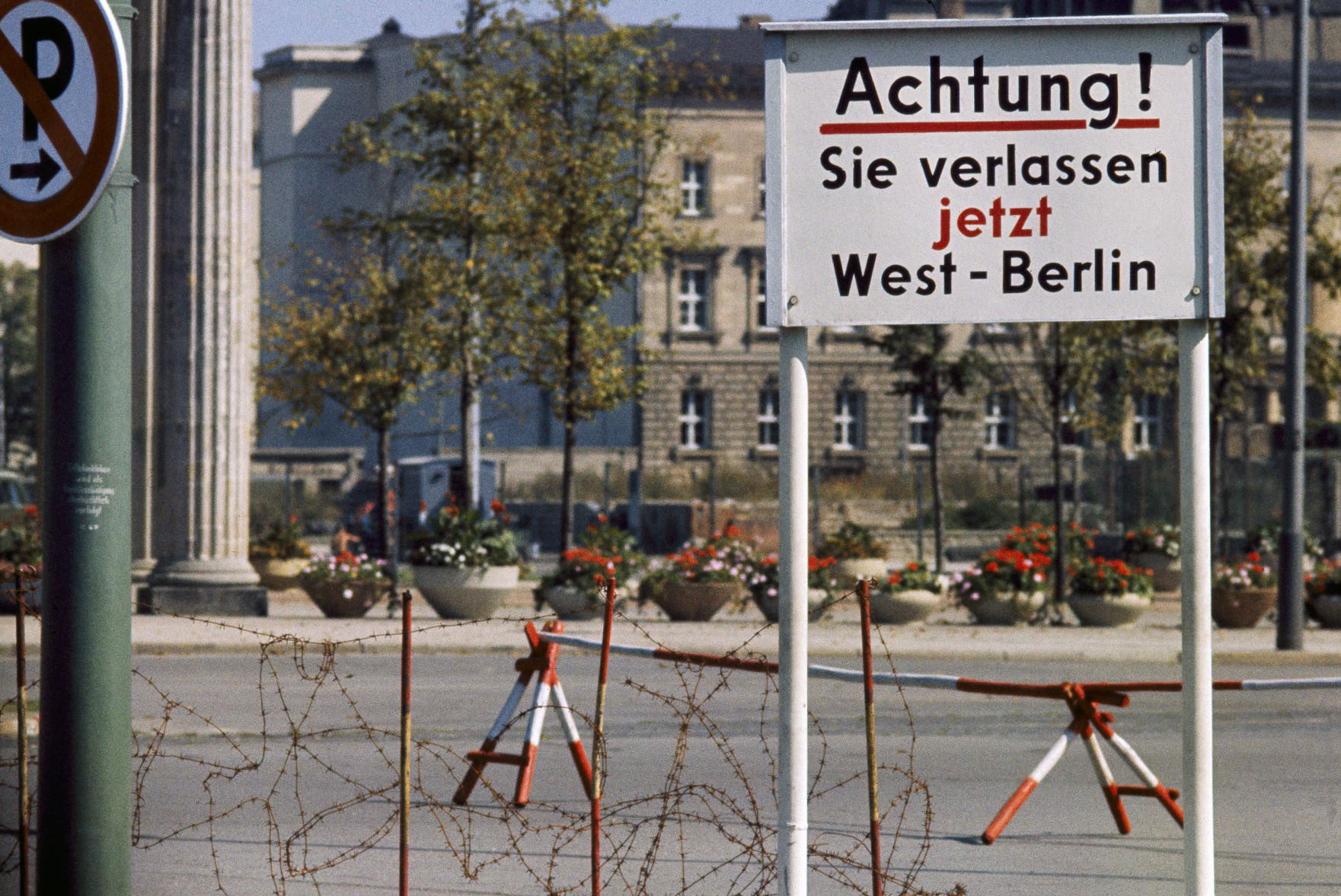 1961: Berlin Wall